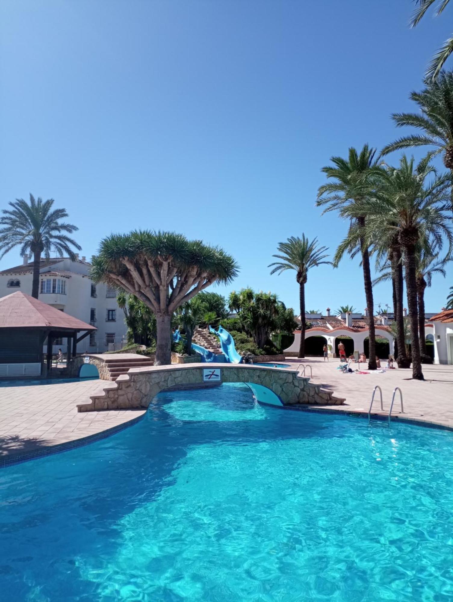 Alojamiento Con Piscina Y Chiringuito Дения Экстерьер фото