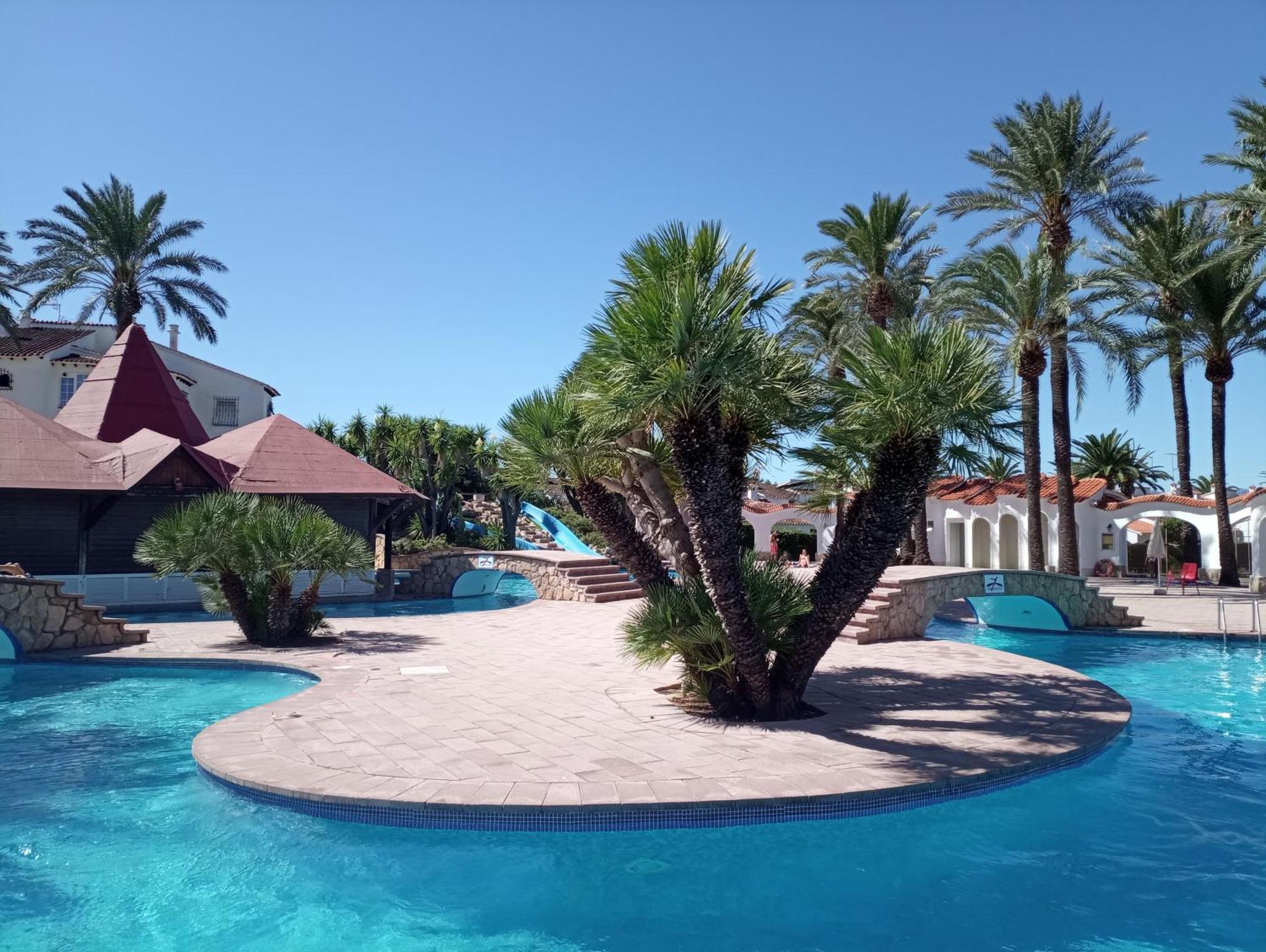 Alojamiento Con Piscina Y Chiringuito Дения Экстерьер фото